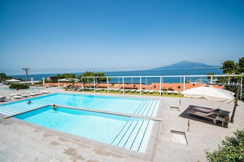 Le Ancore Hotel Vico Equense Bagian luar foto