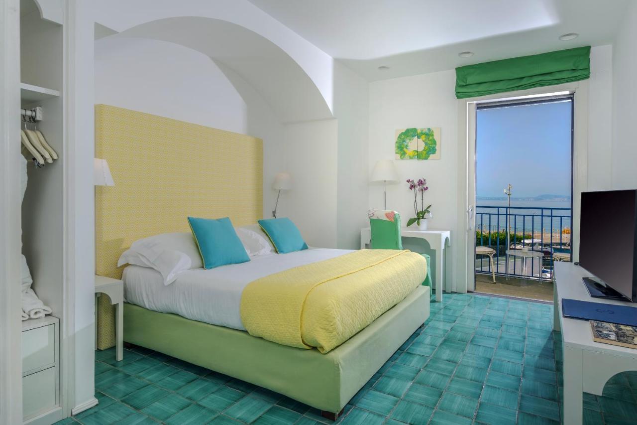 Le Ancore Hotel Vico Equense Bagian luar foto