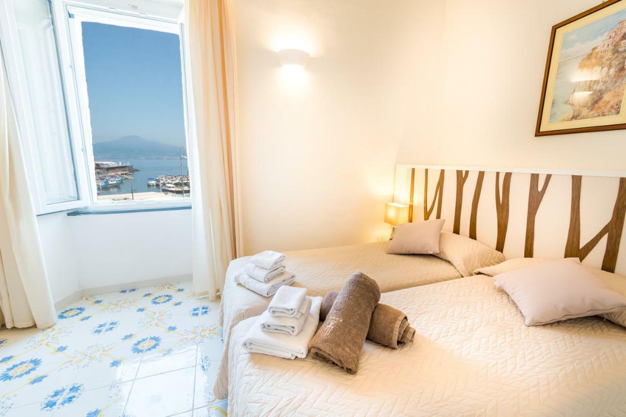 Le Ancore Hotel Vico Equense Bagian luar foto